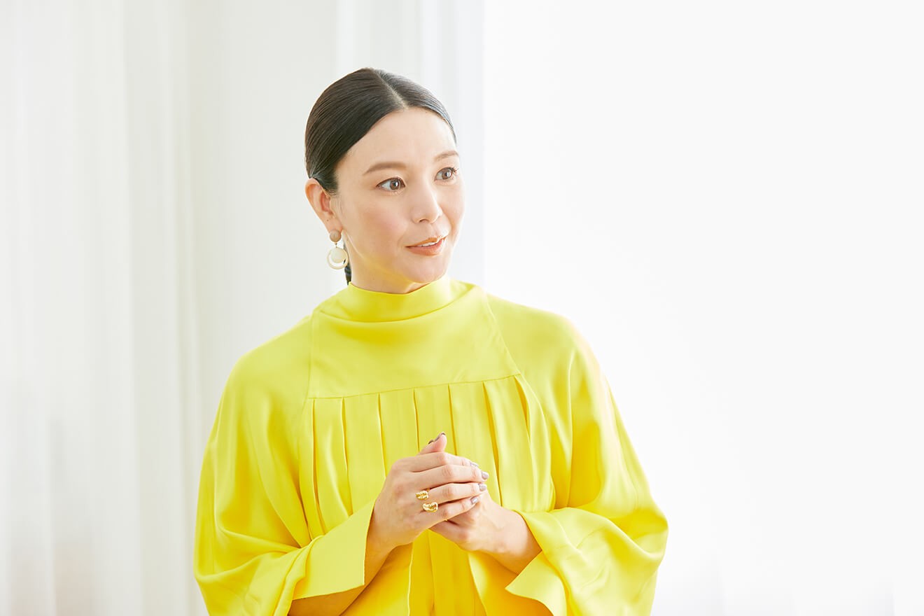 「無意識の偏見なくし、自分らしい美しさを」 浅野妙子さん×知花くららさんがSHISEIDOの新プロジェクトを体験:朝日新聞SDGs ACTION!
