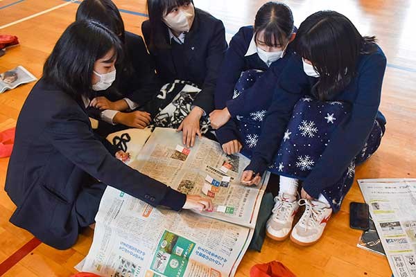 一つの記事と多様な目標との関連発見　神奈川・高浜高で「中高生のための朝日SDGsジャーナル」出張授業